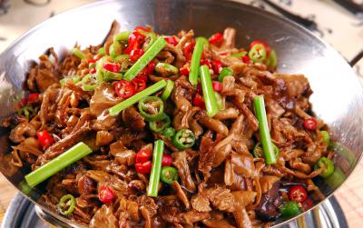 干鍋底料技術(shù)培訓(xùn)哪家好？特色干鍋培訓(xùn)機(jī)構(gòu)